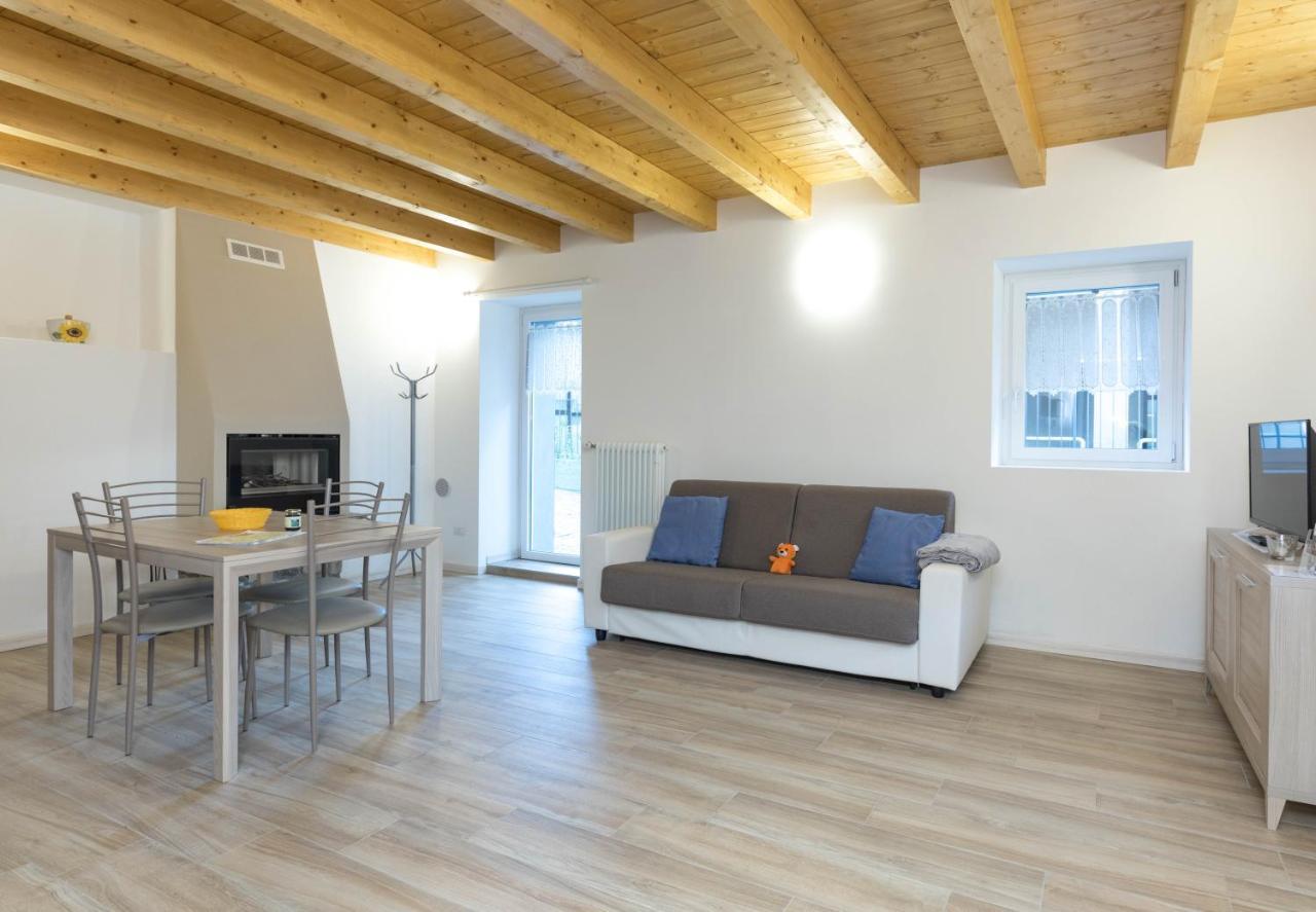 Residenze Lariane Appartement Colico Buitenkant foto
