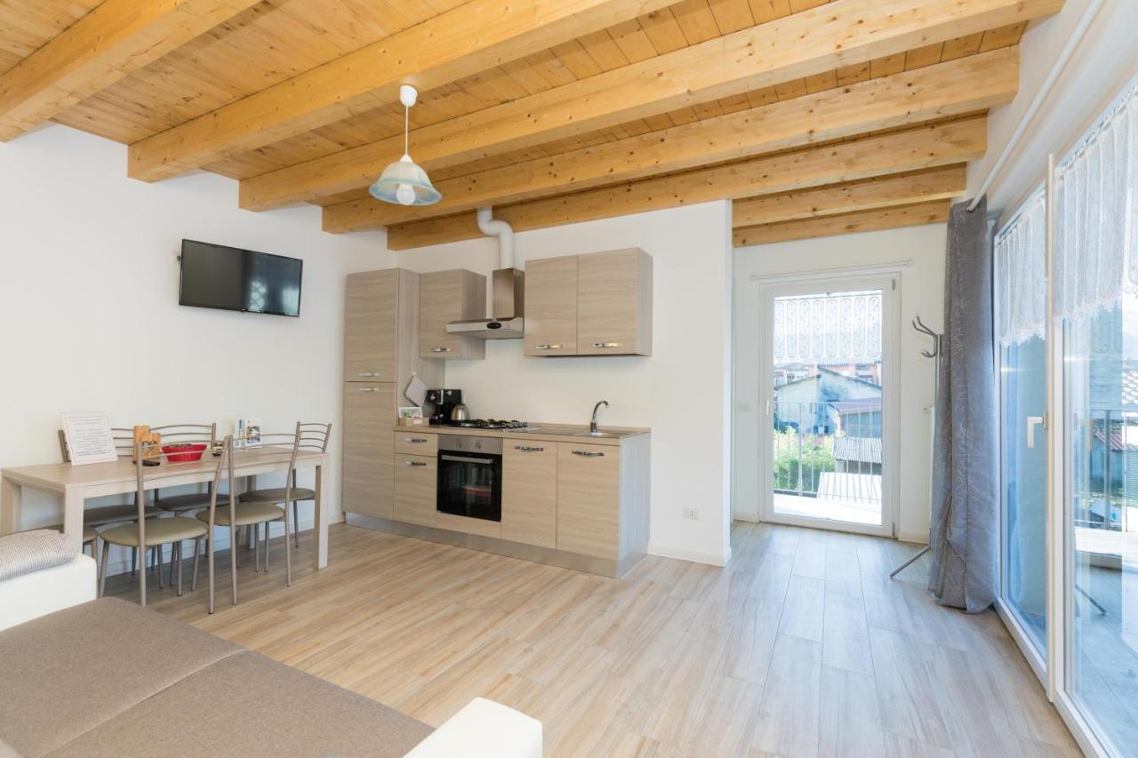 Residenze Lariane Appartement Colico Buitenkant foto