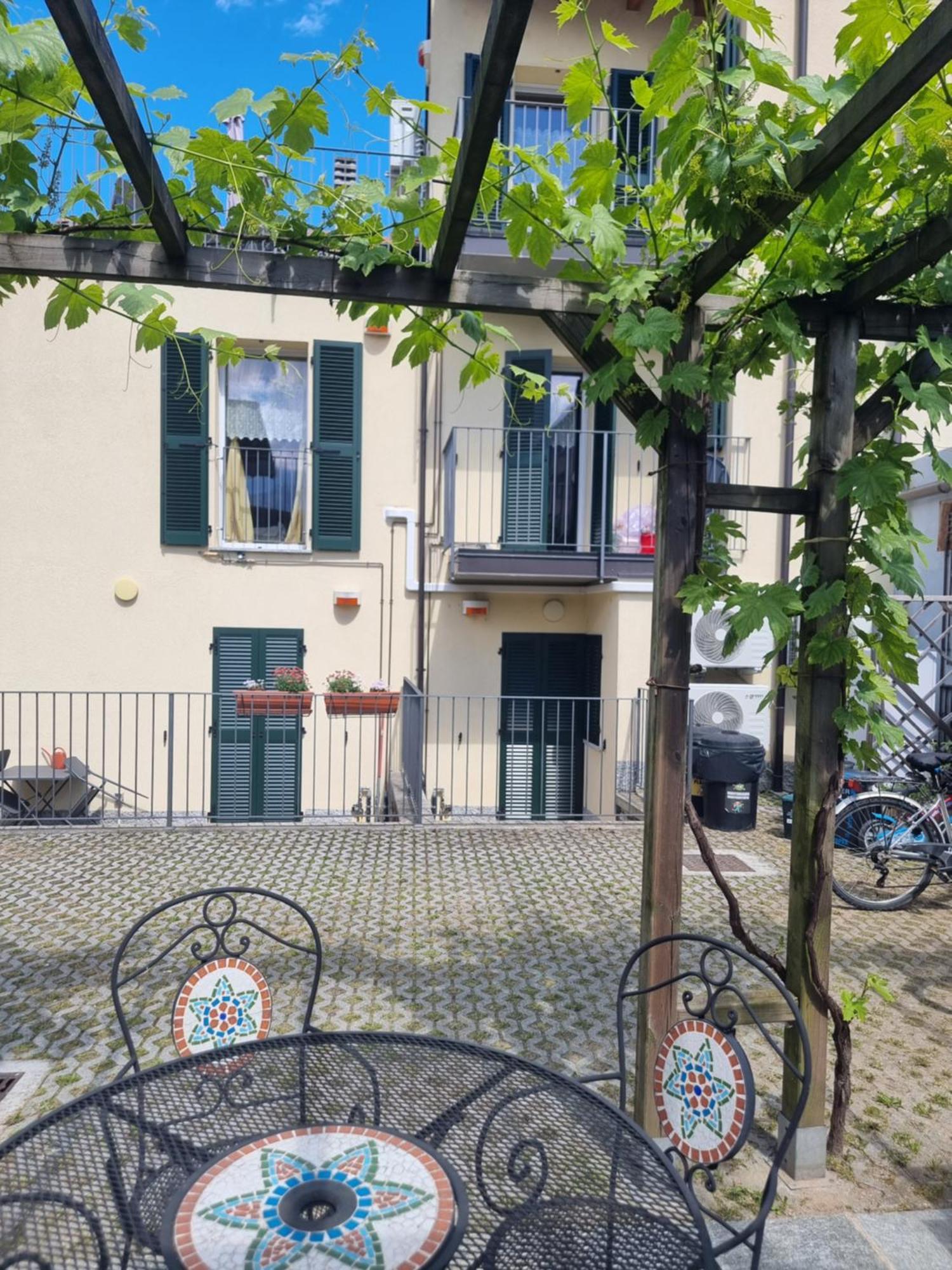 Residenze Lariane Appartement Colico Buitenkant foto